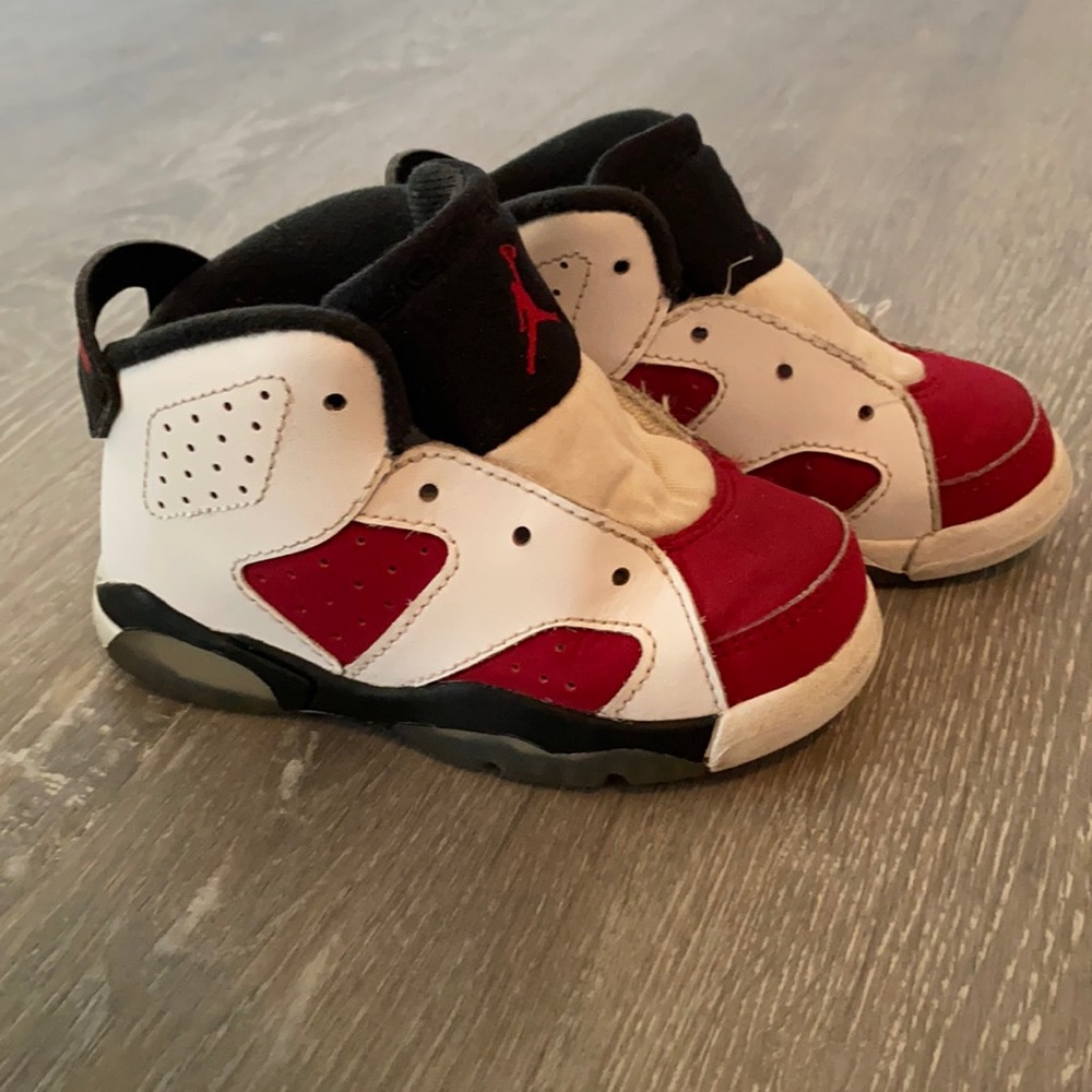 Jordan retro 6 carmine (toddler)